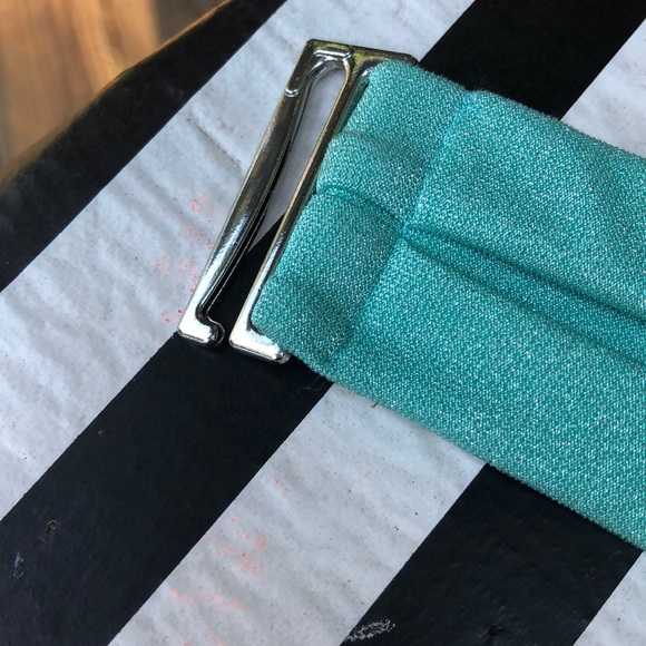 Bikini - Picture 3 of 8